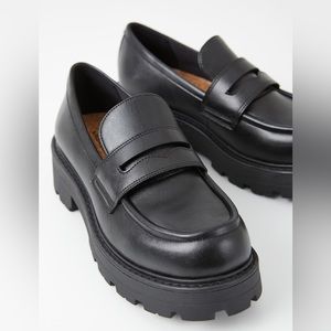 Vagabond Cosmo 2.0 vegan loafer.